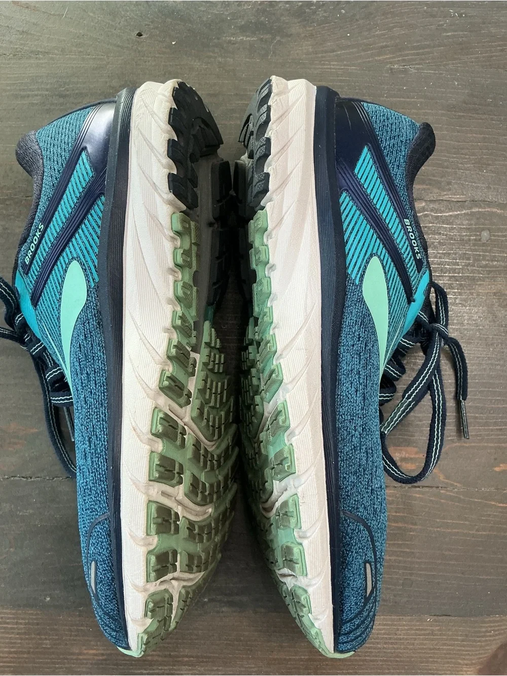 Brooks Adrenaline GTS 18 Women’s Running Shoes Size 7